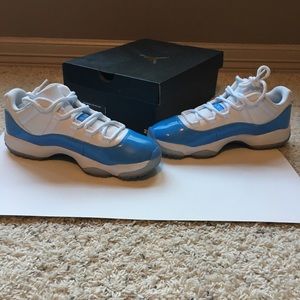 Air Jordan 11 Retro Low UNC